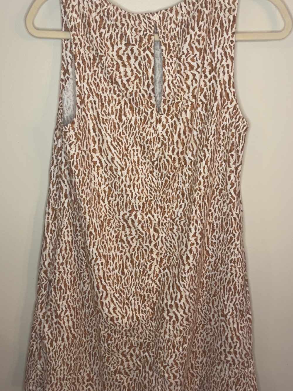 Old Navy Brown and White Printed Tank